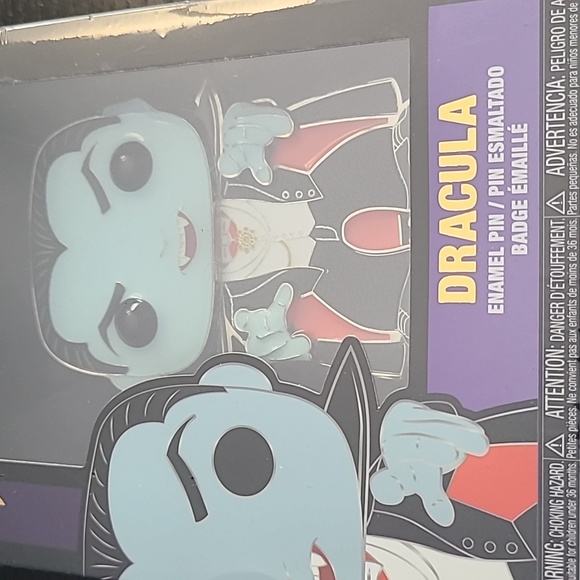 Funko Pop Pin Dracula - Picture 2 of 3